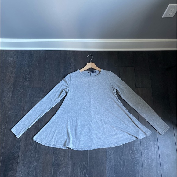 Boohoo Grey Peplum Long Sleeve Too Sz 4 - Picture 3 of 4